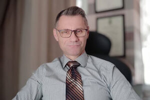 ο οφθαλμίατρος στο Αγρίνιο, Νικόλαος Καζαντζής